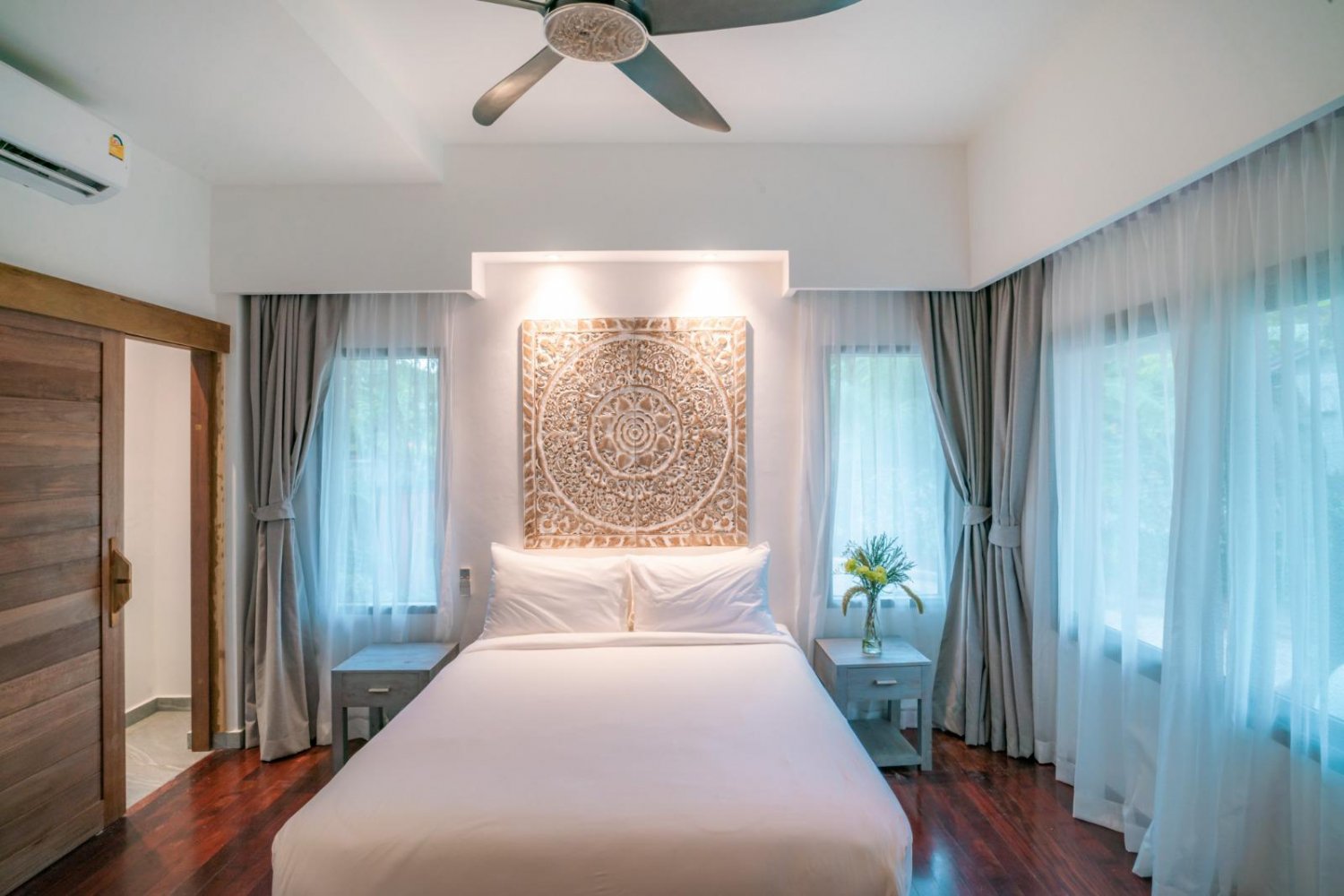 Property image - full photo 30