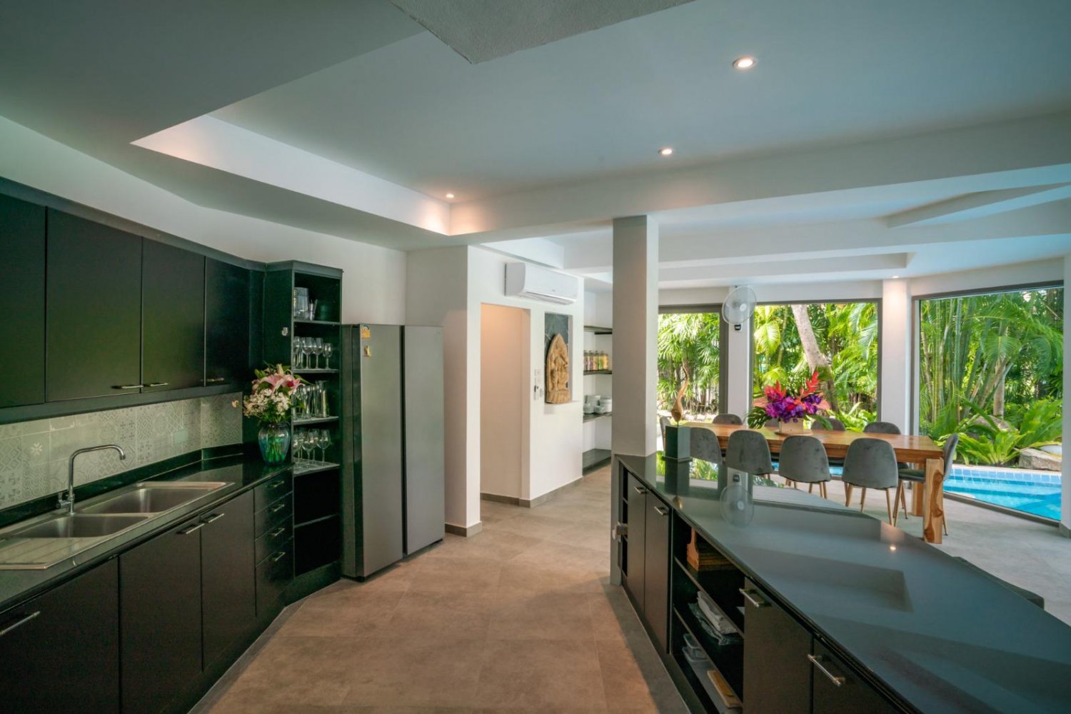 Property image - full photo 33