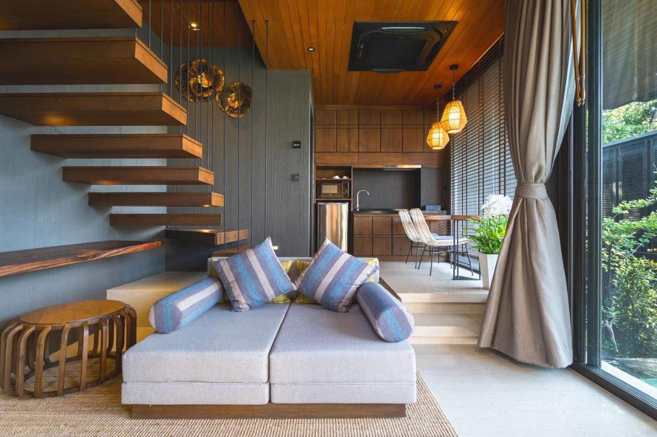 Property image - full photo 8