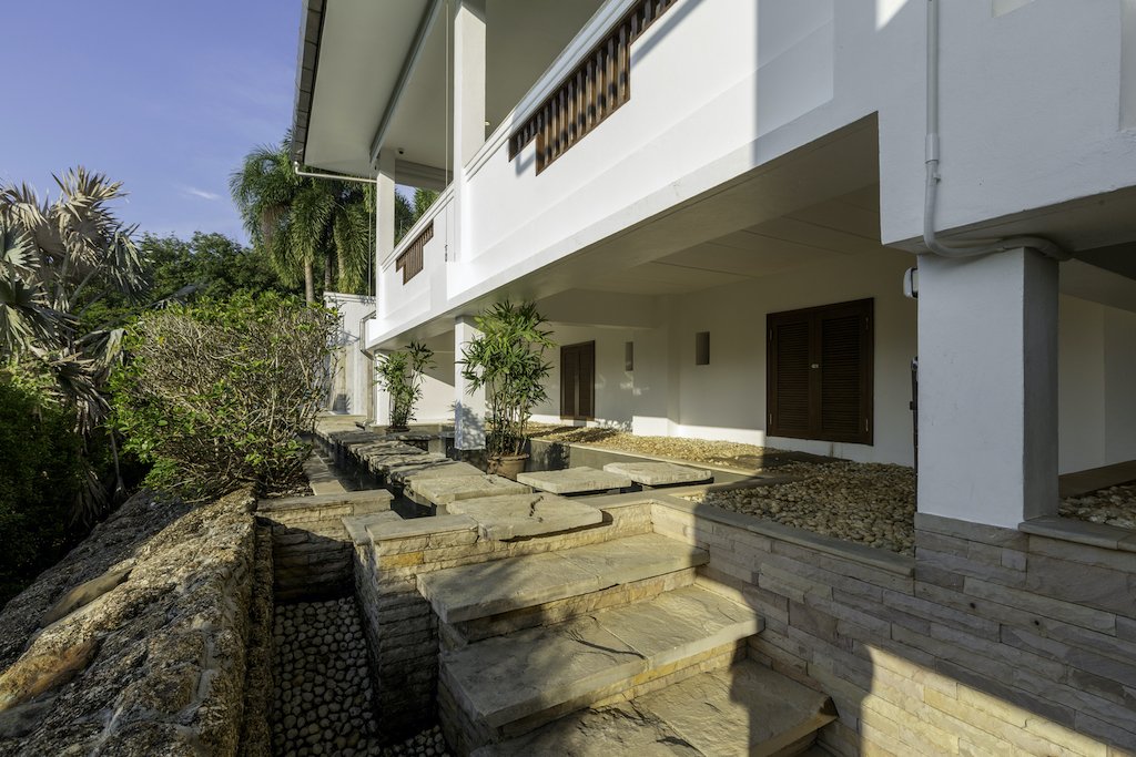 Property image - full photo 42