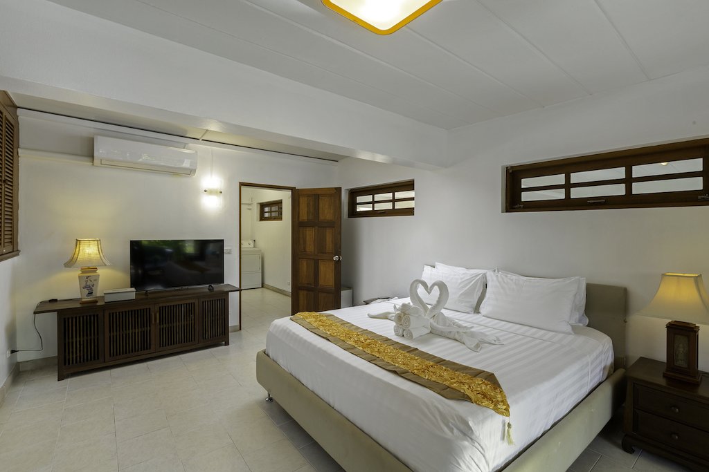 Property image - full photo 23