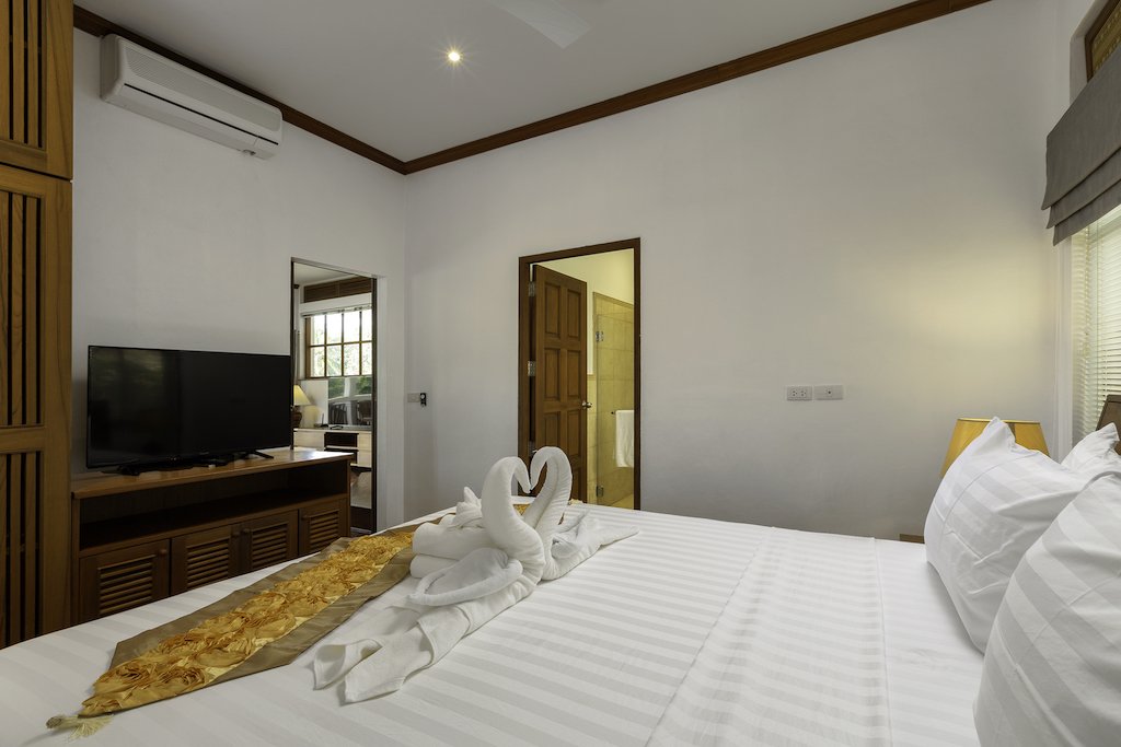 Property image - full photo 22