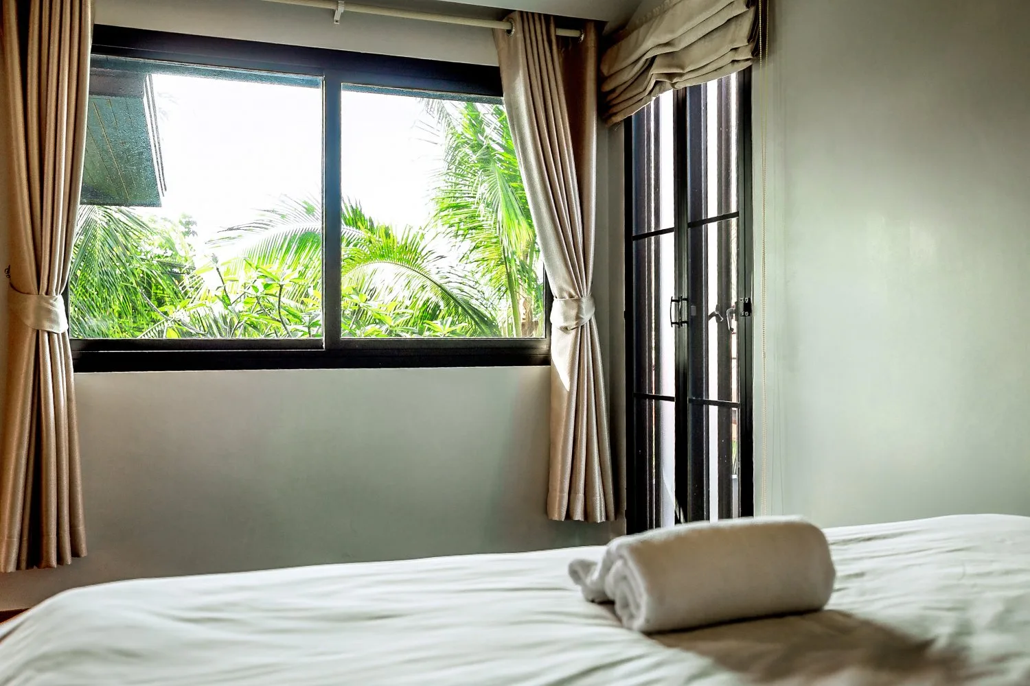 Property image - full photo 8