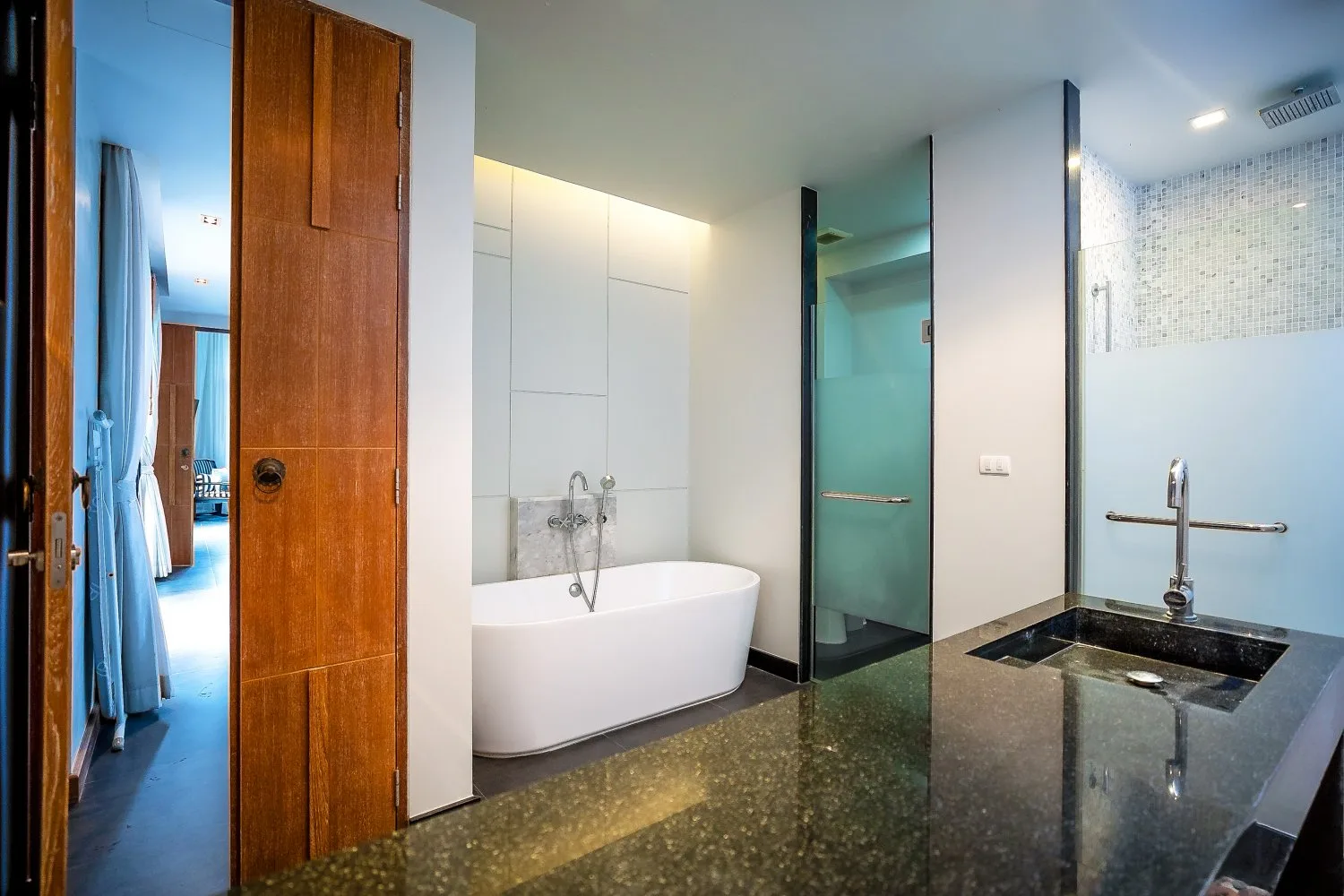 Property image - full photo 26