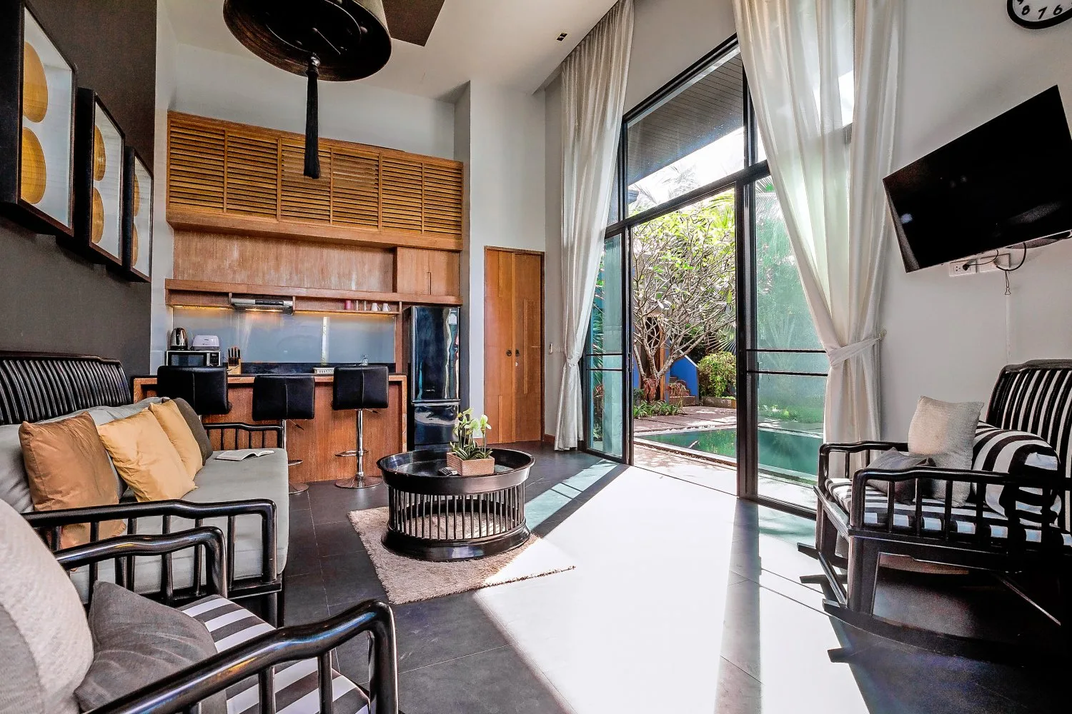 Property image - full photo 32