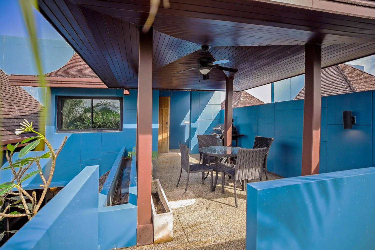 Property image - full photo 10