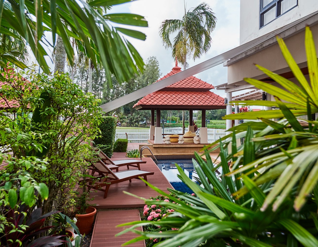 Property image - full photo 8