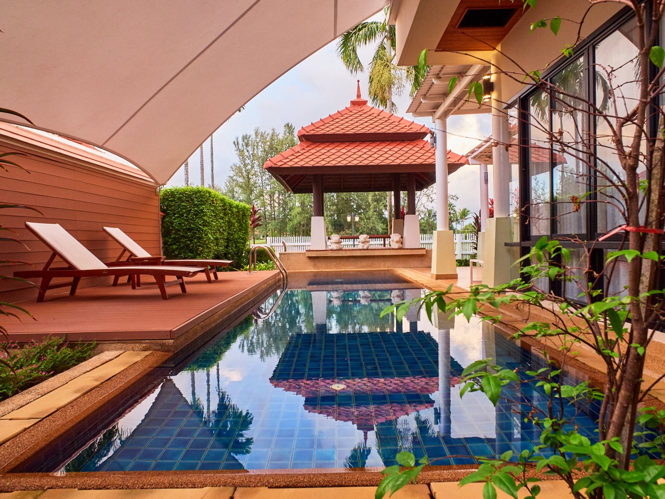 Property image - full photo 84