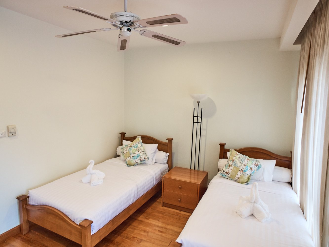 Property image - full photo 28