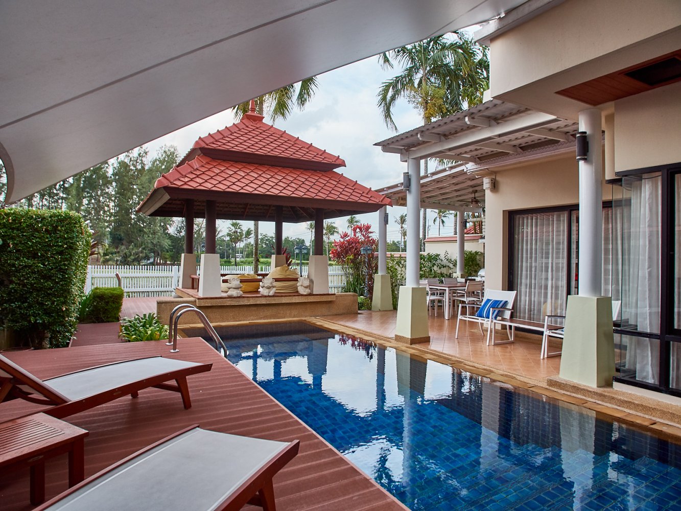 Property image - full photo 1