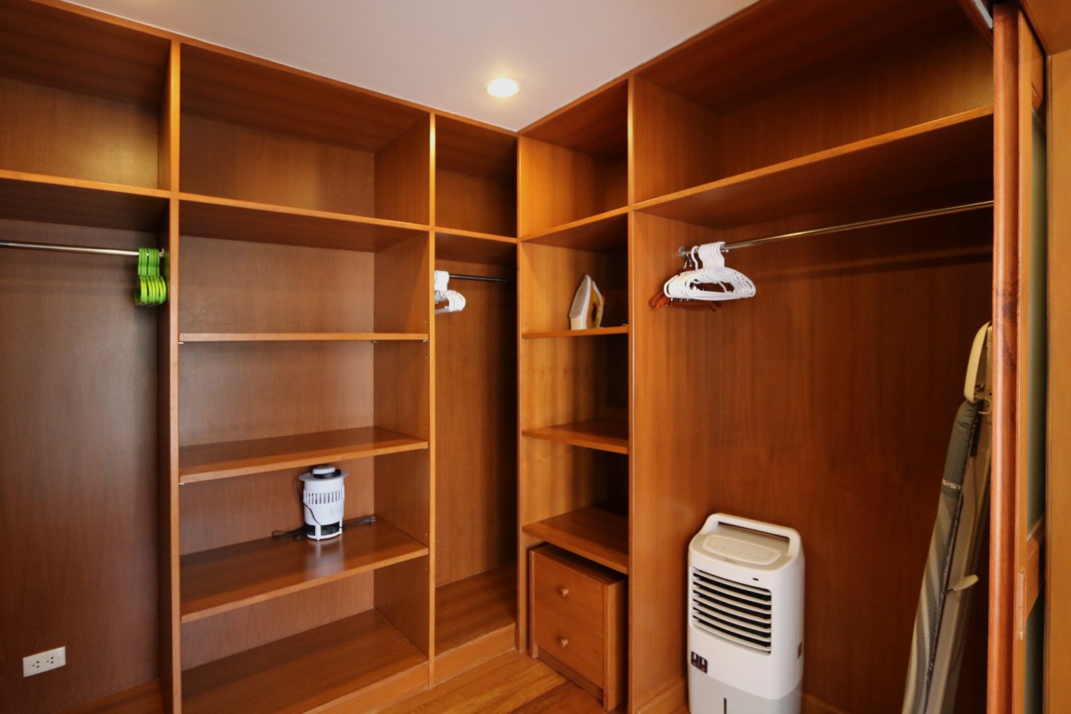 Property image - full photo 83