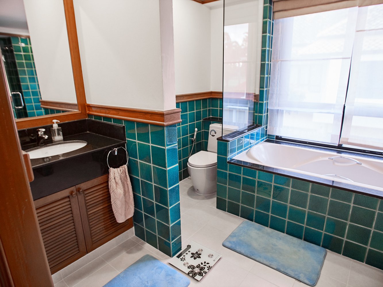 Property image - full photo 35