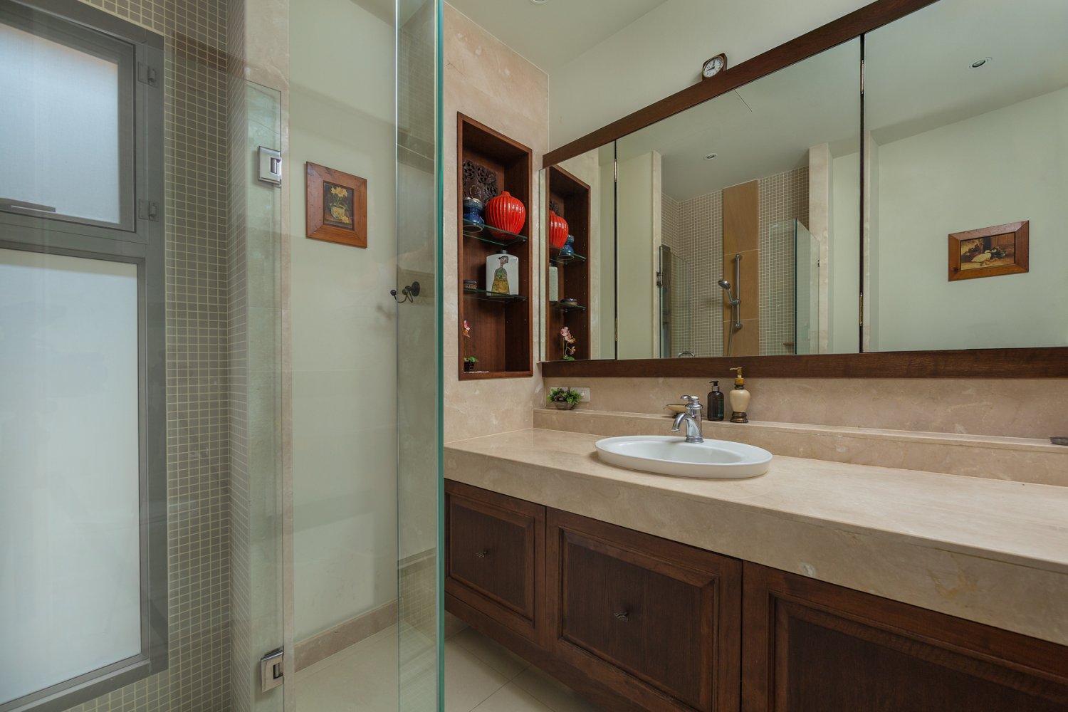 Property image - full photo 17
