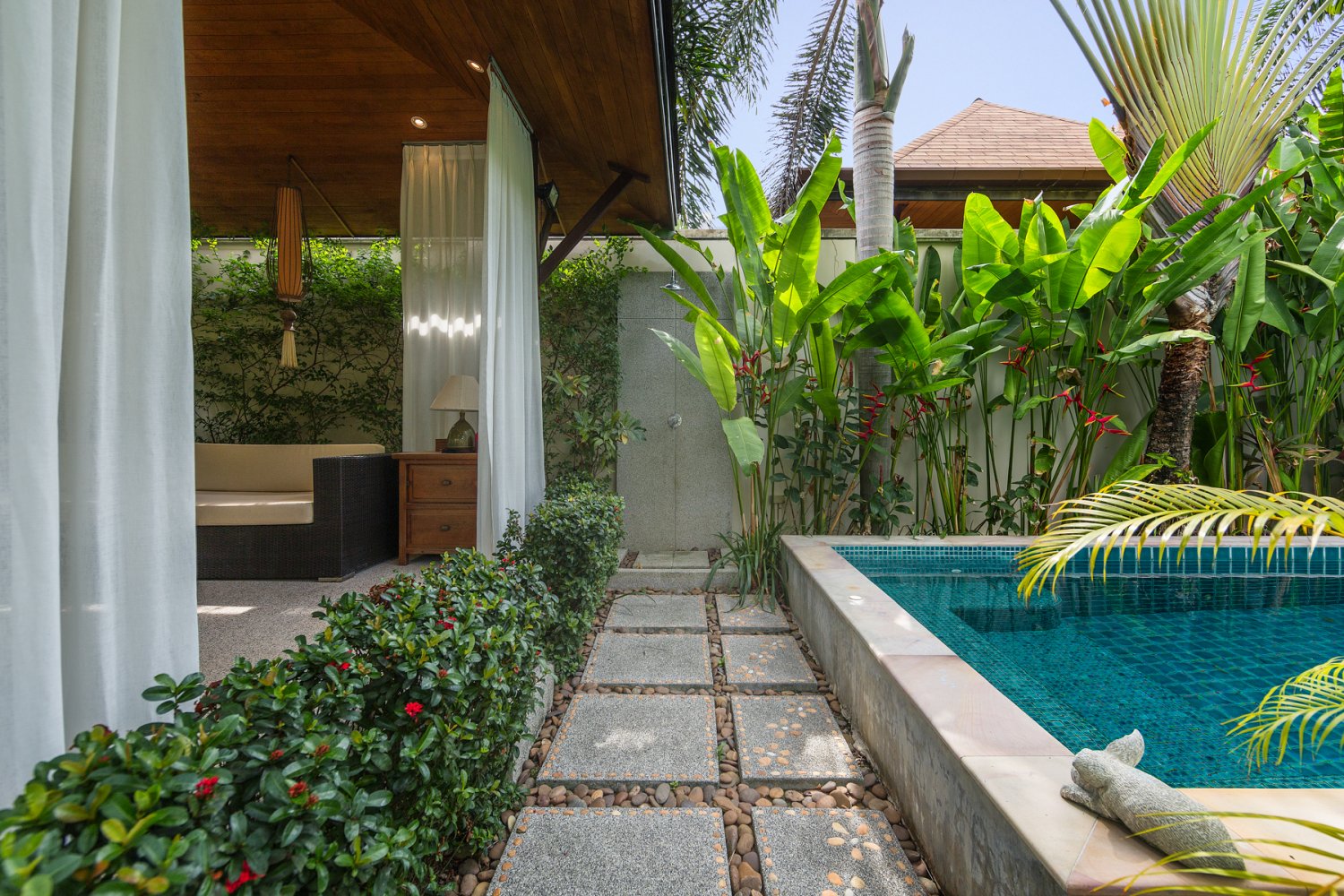 Property image - full photo 4