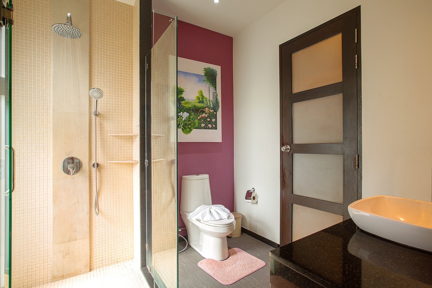 Property image - full photo 12