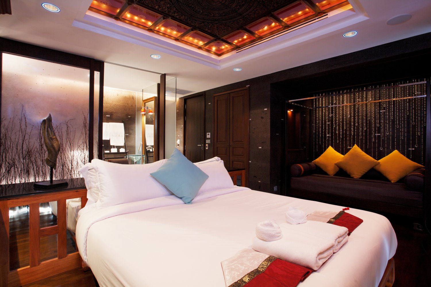 Property image - full photo 18