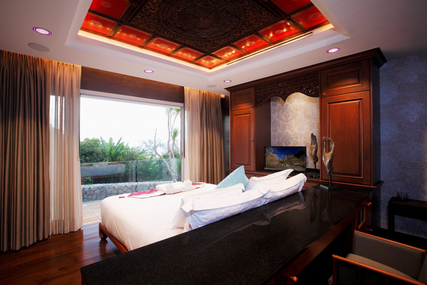 Property image - full photo 17