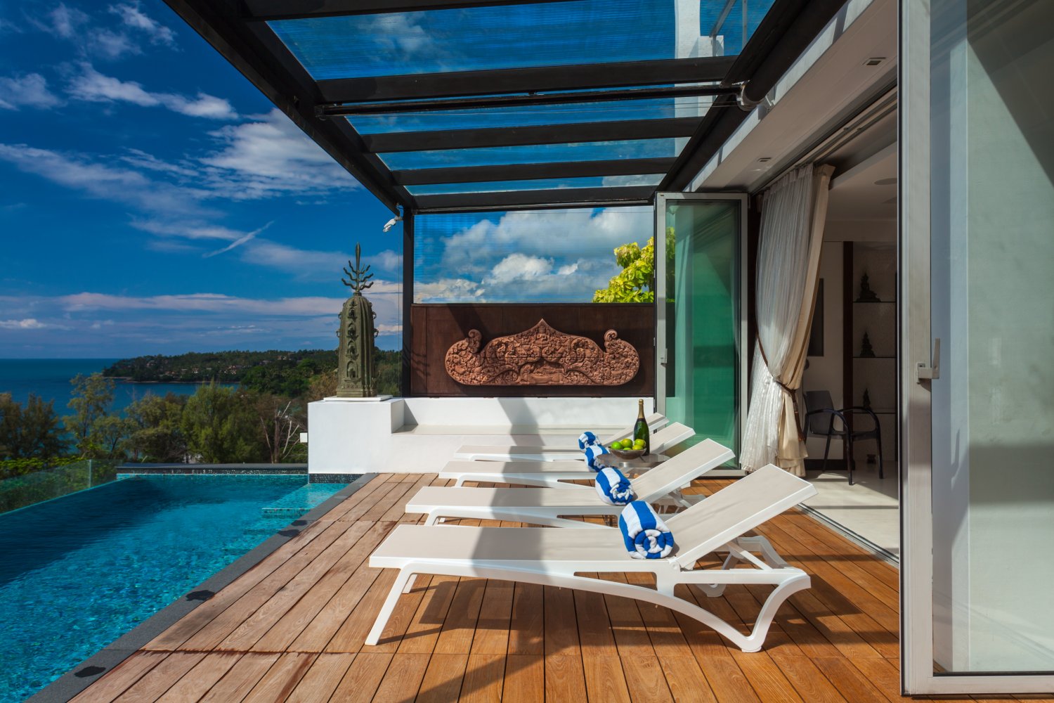 Property image - full photo 4