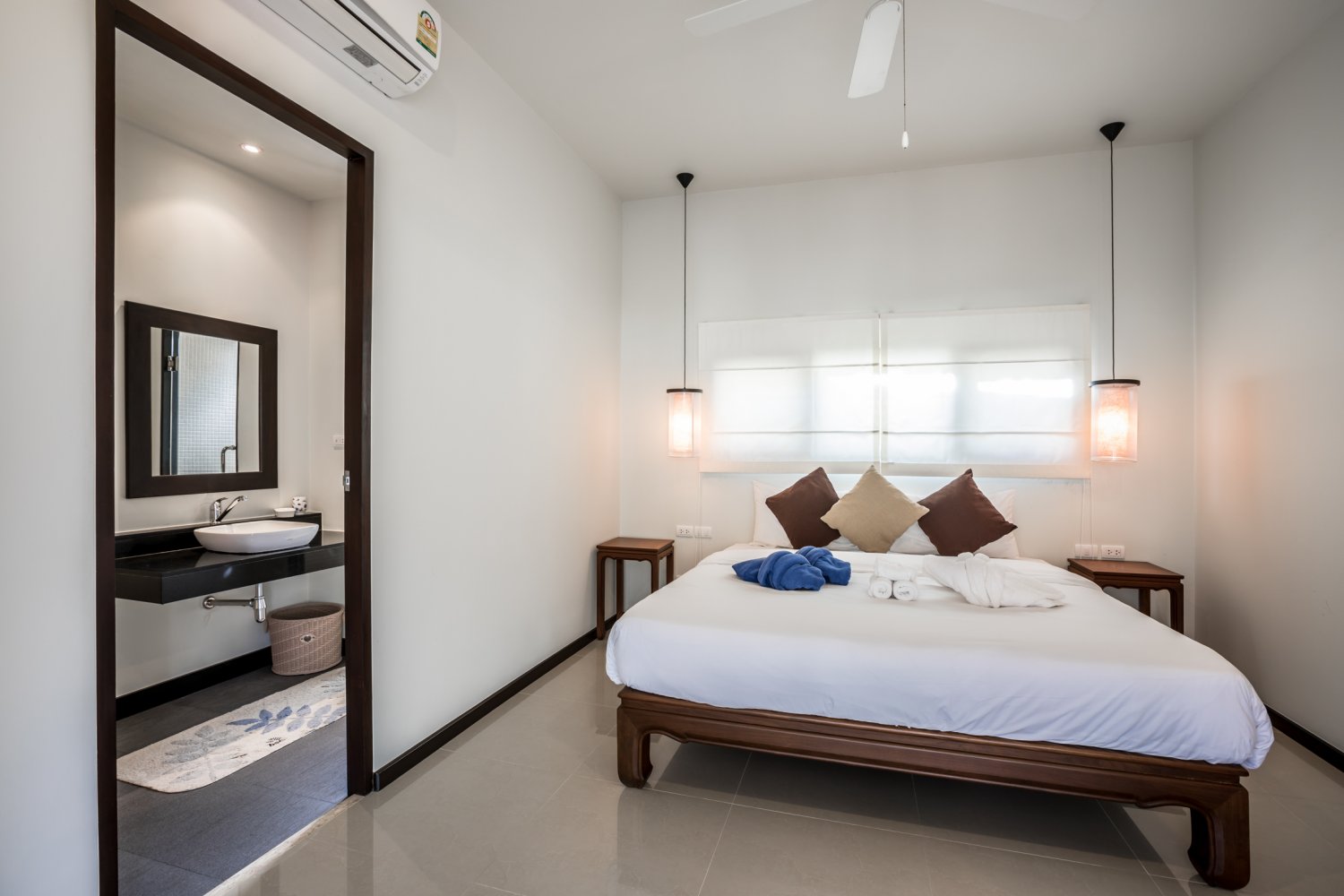 Property image - full photo 15