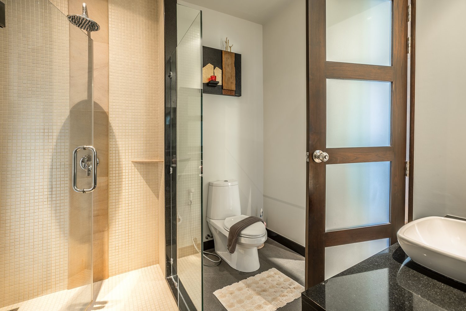 Property image - full photo 22