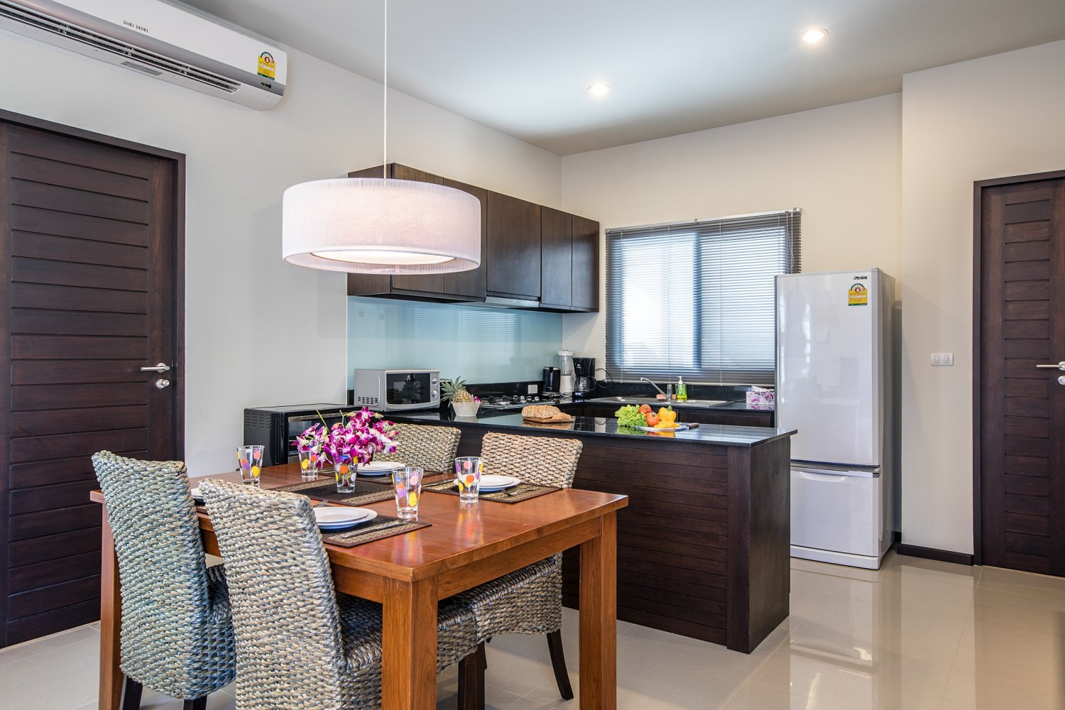 Property image - full photo 12