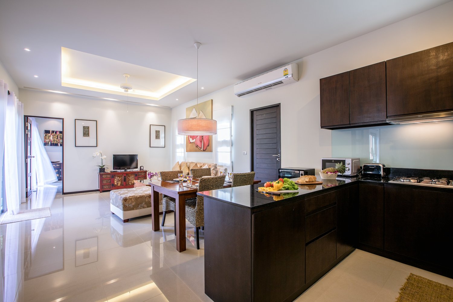 Property image - full photo 10
