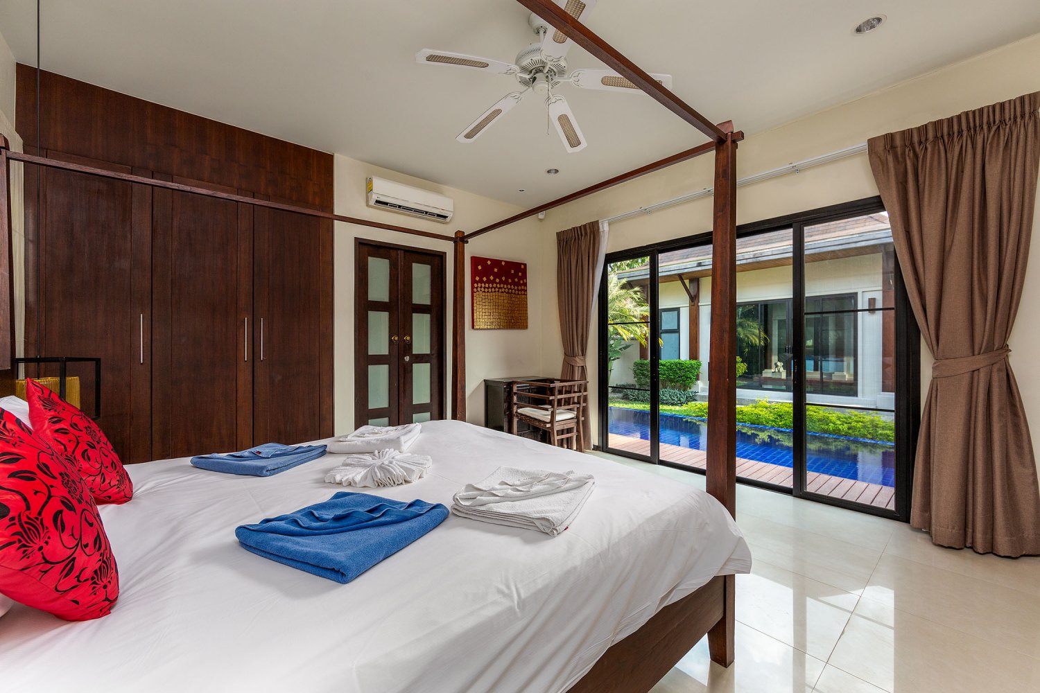 Property image - full photo 12