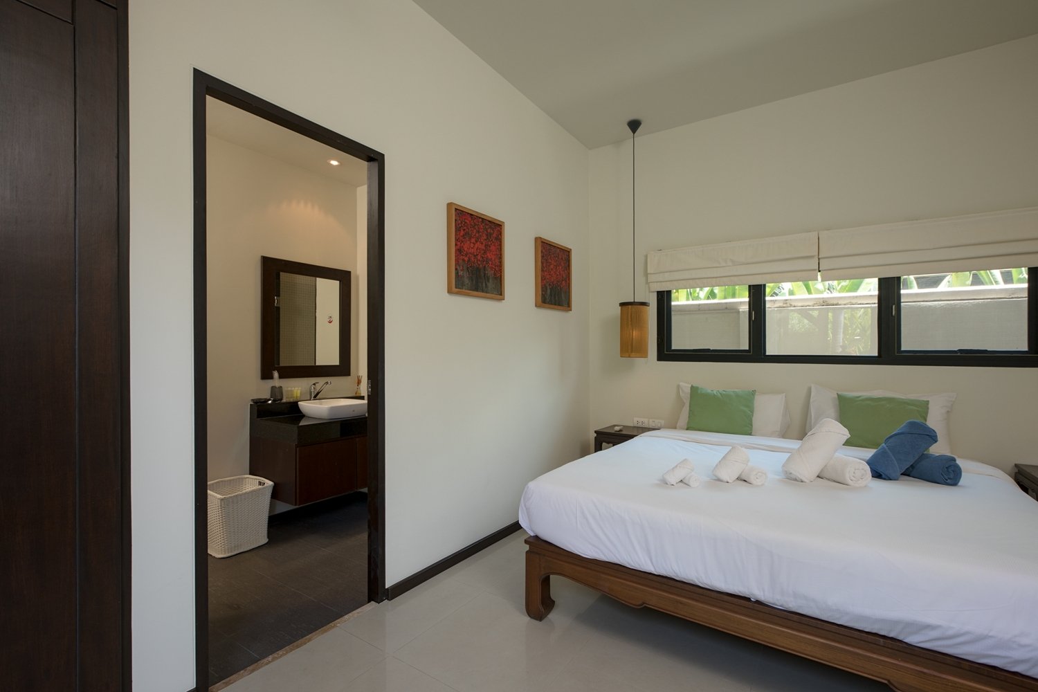 Property image - full photo 16