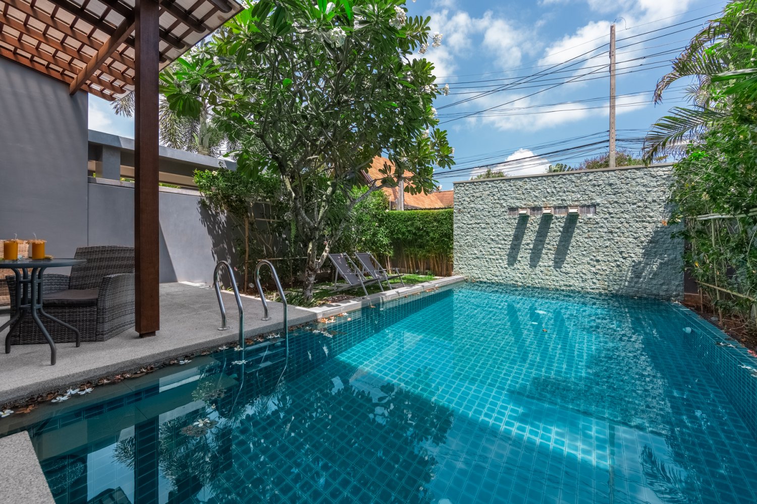 Property image - full photo 6