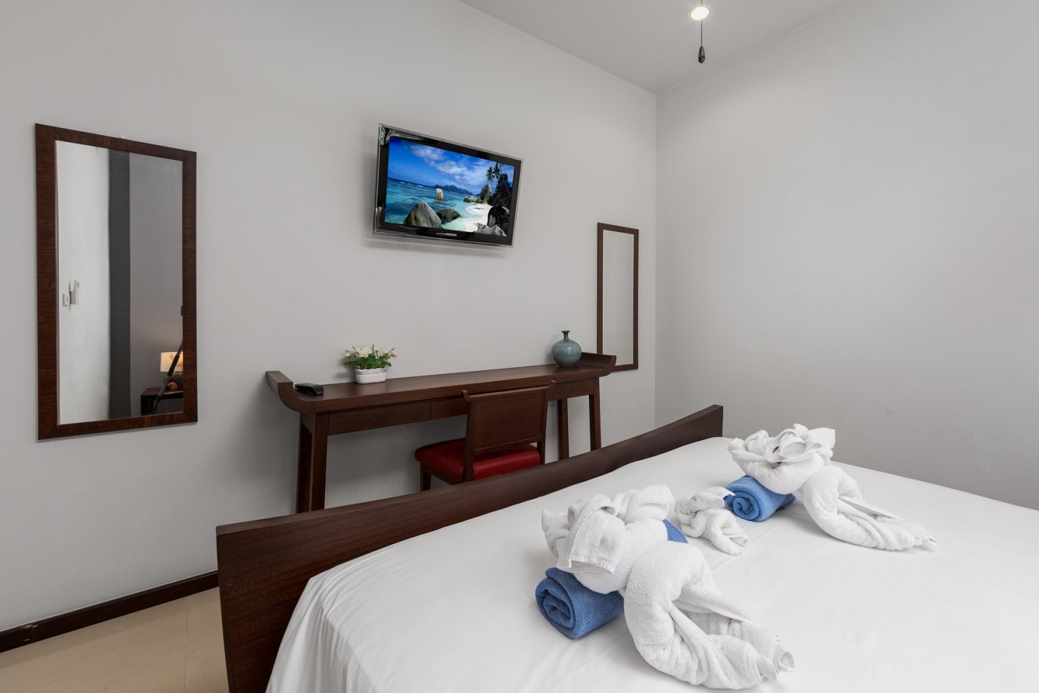 Property image - full photo 35