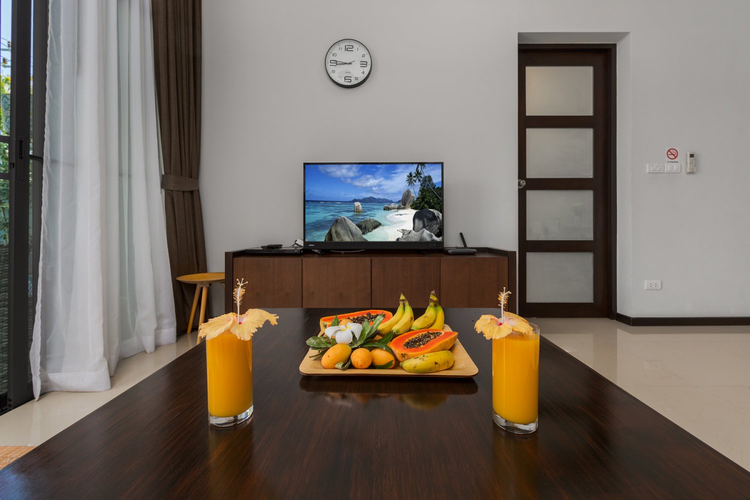 Property image - full photo 12