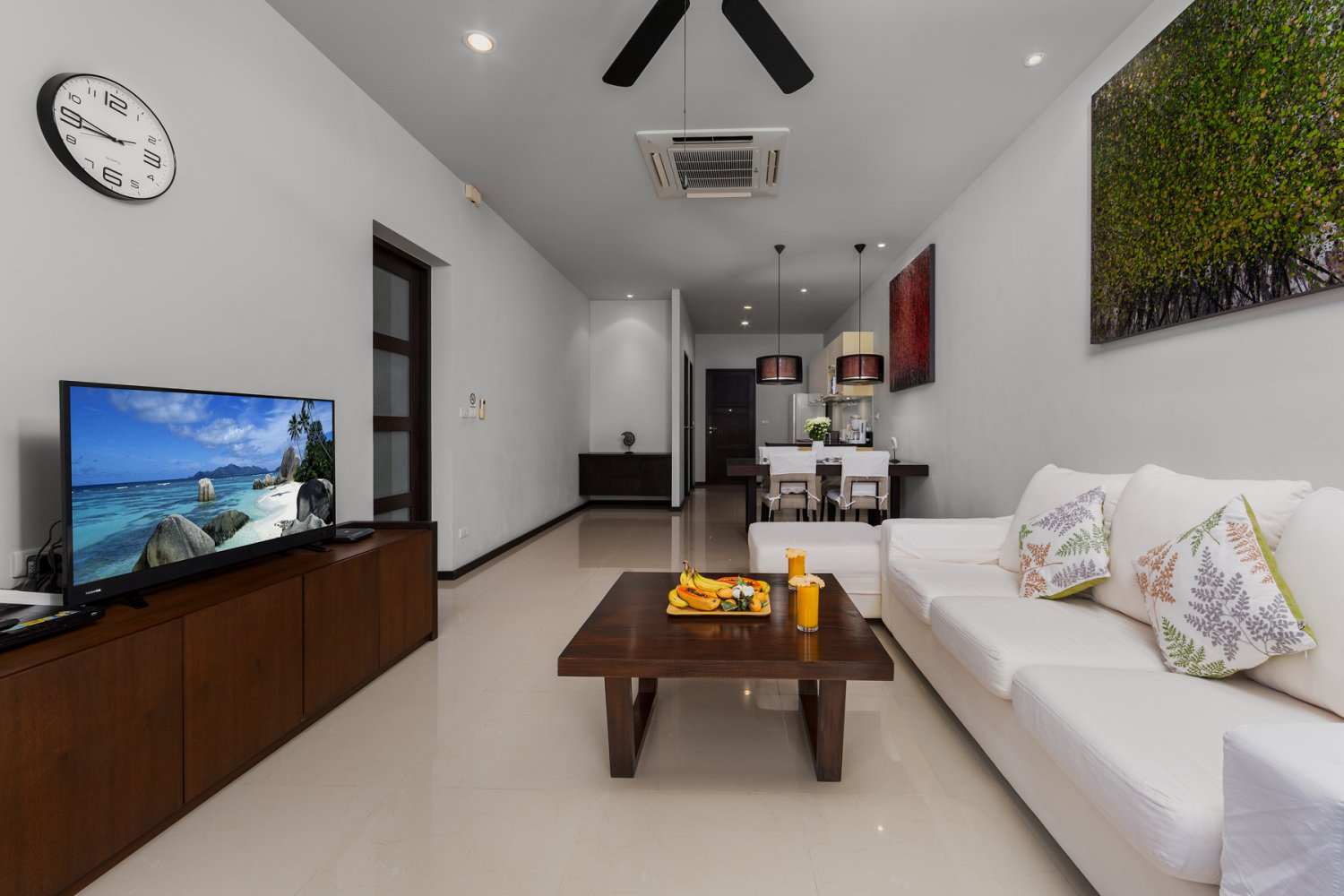 Property image - full photo 18