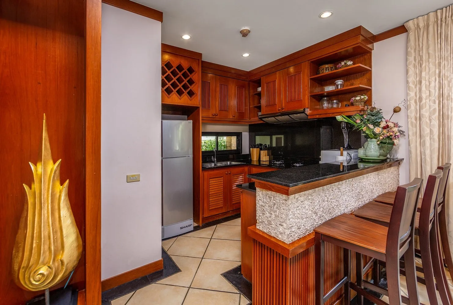 Property image - full photo 21