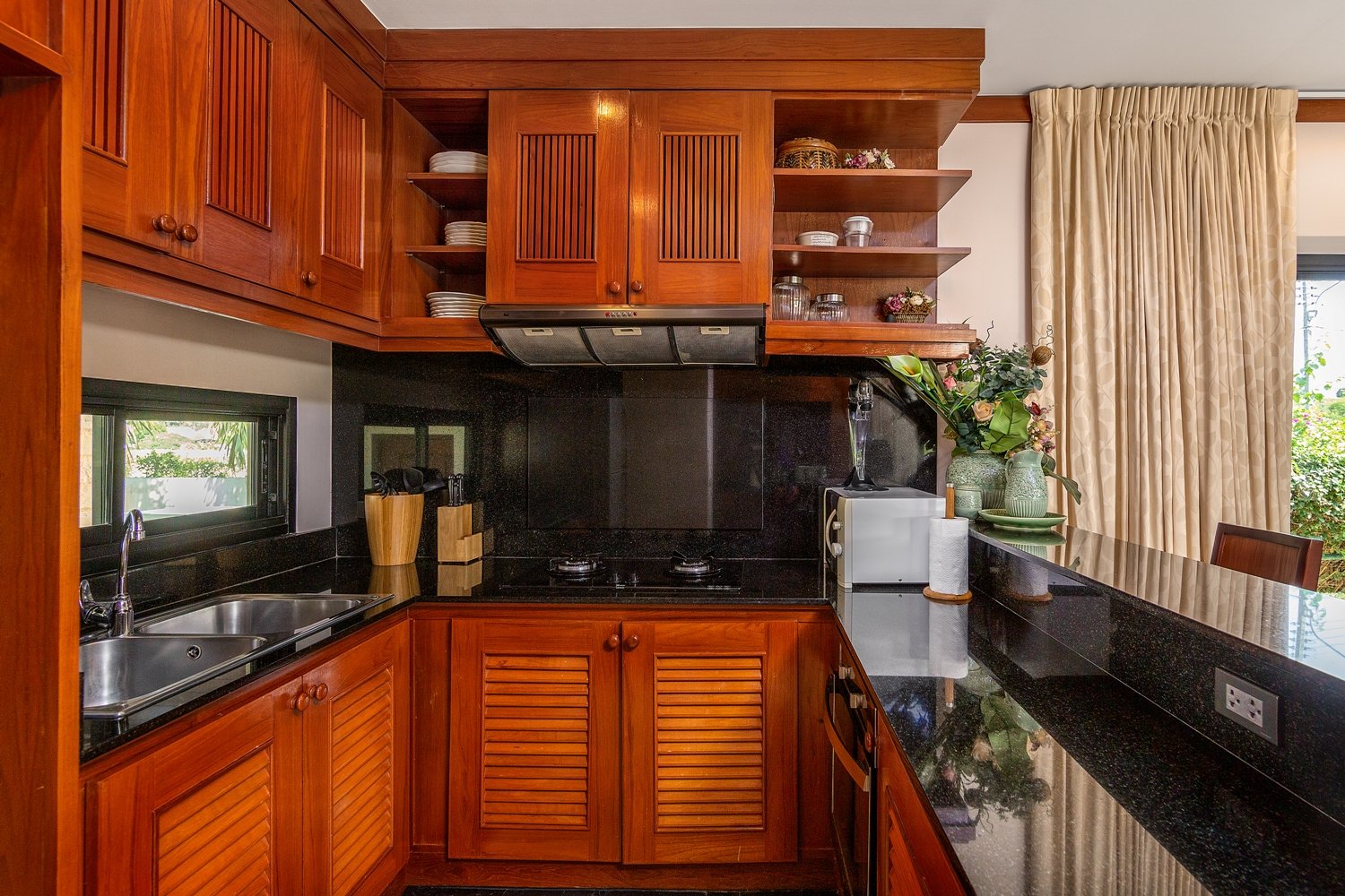 Property image - full photo 19