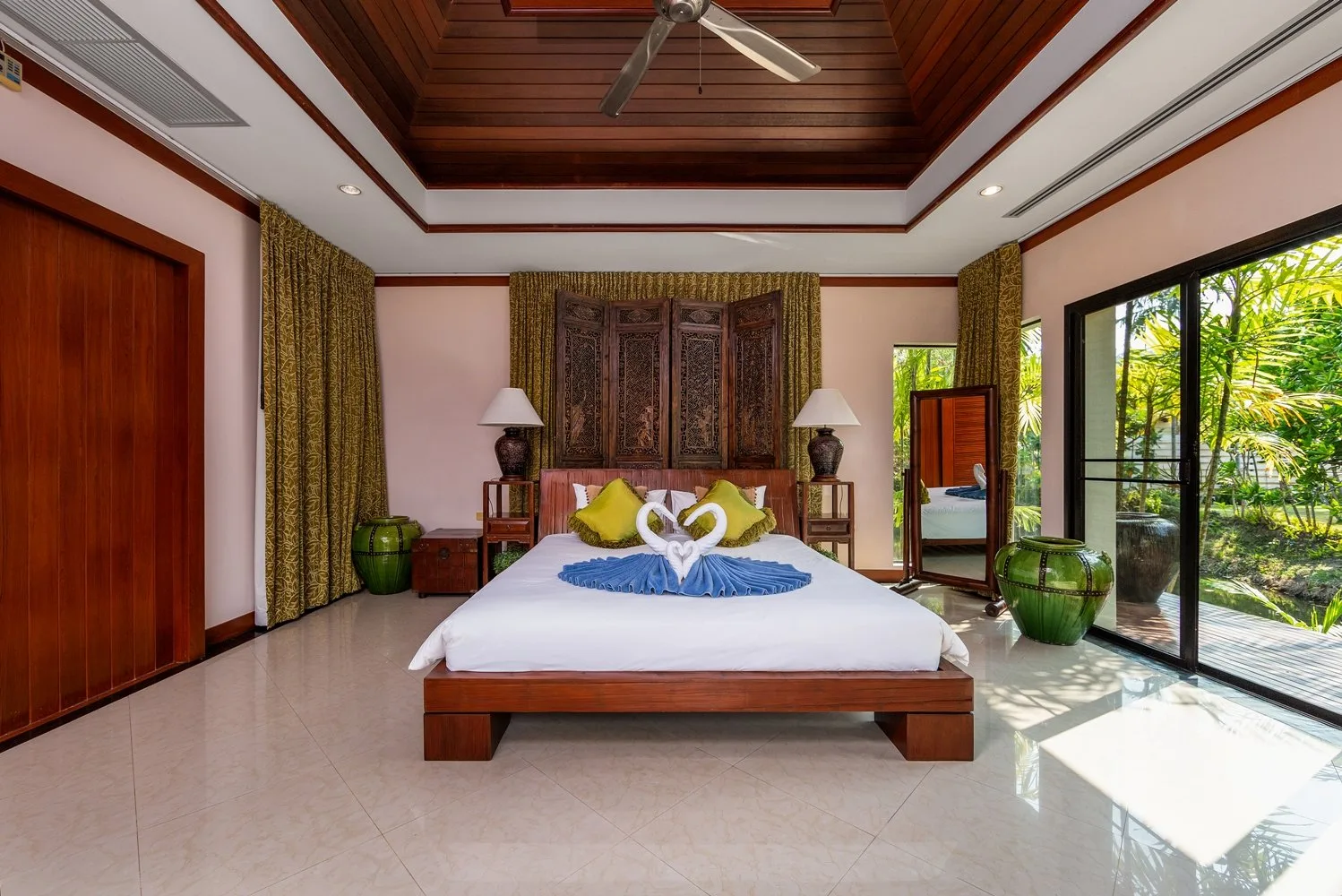 Property image - full photo 28