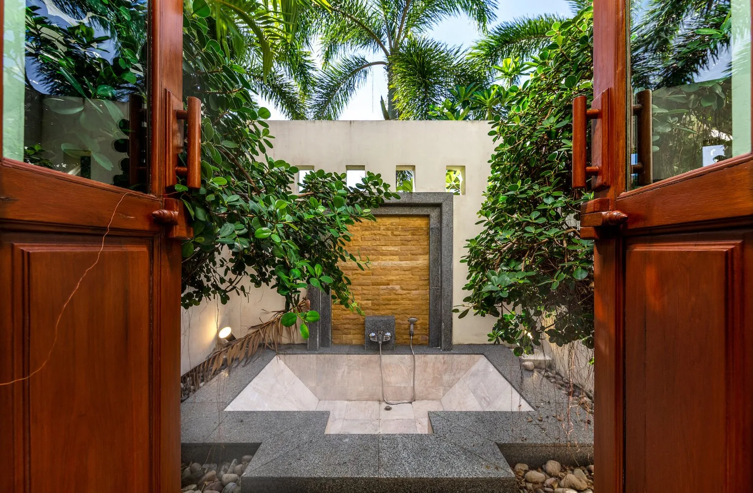 Property image - full photo 8