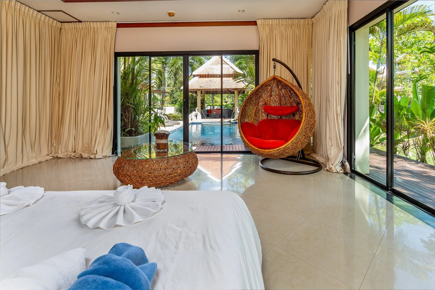 Property image - full photo 14
