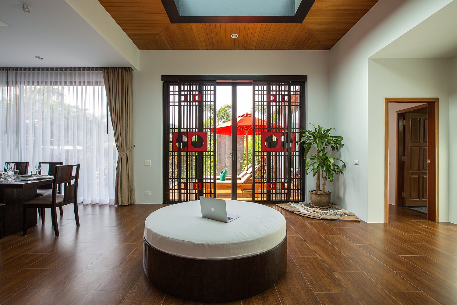 Property image - full photo 10