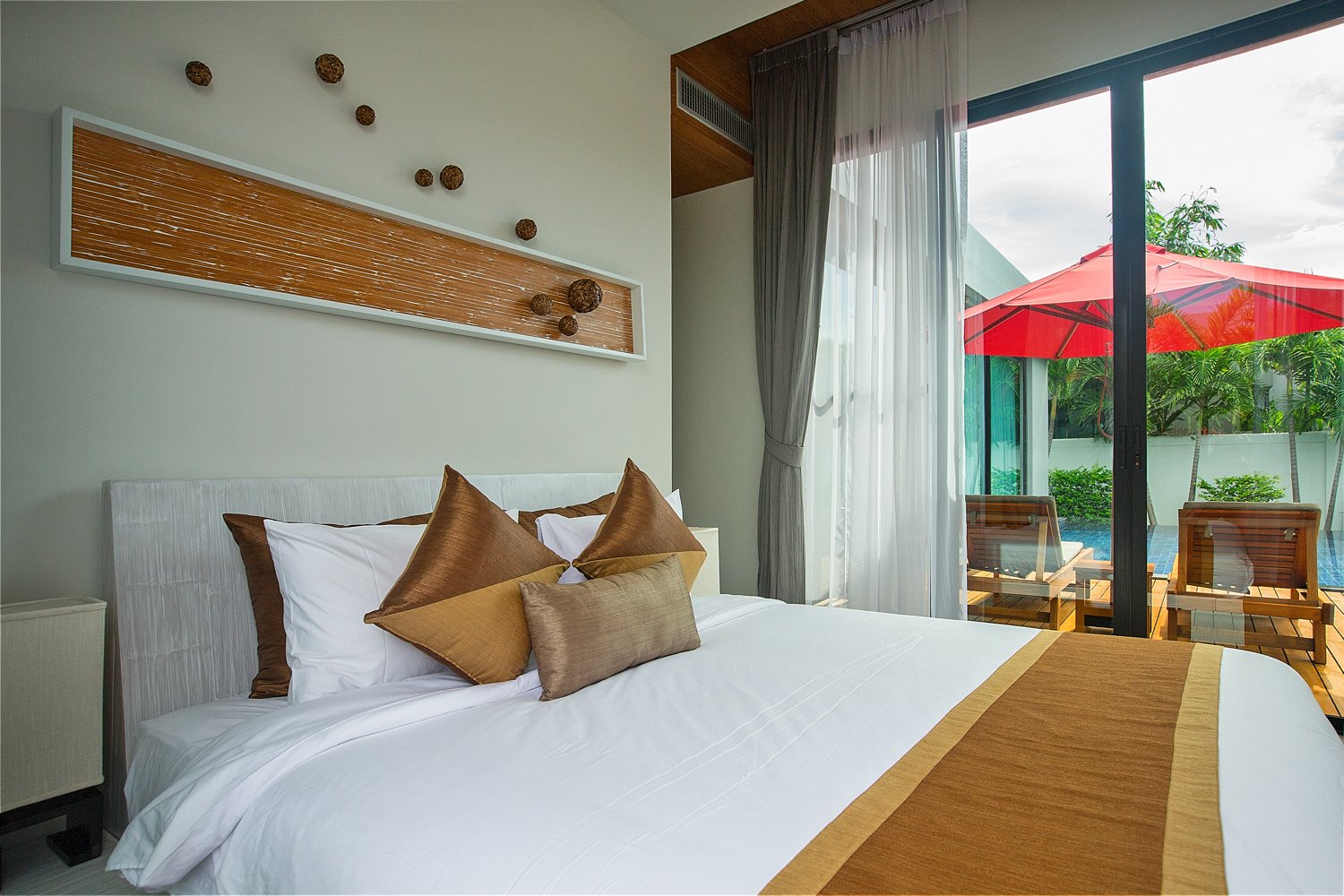 Property image - full photo 13