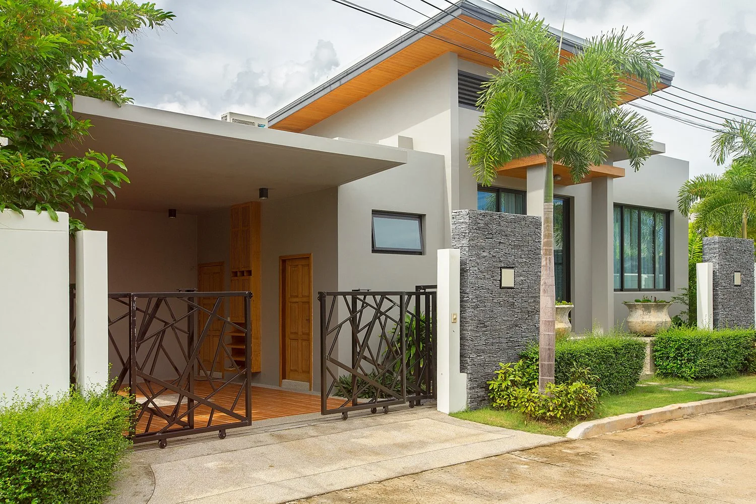 Property image - full photo 25