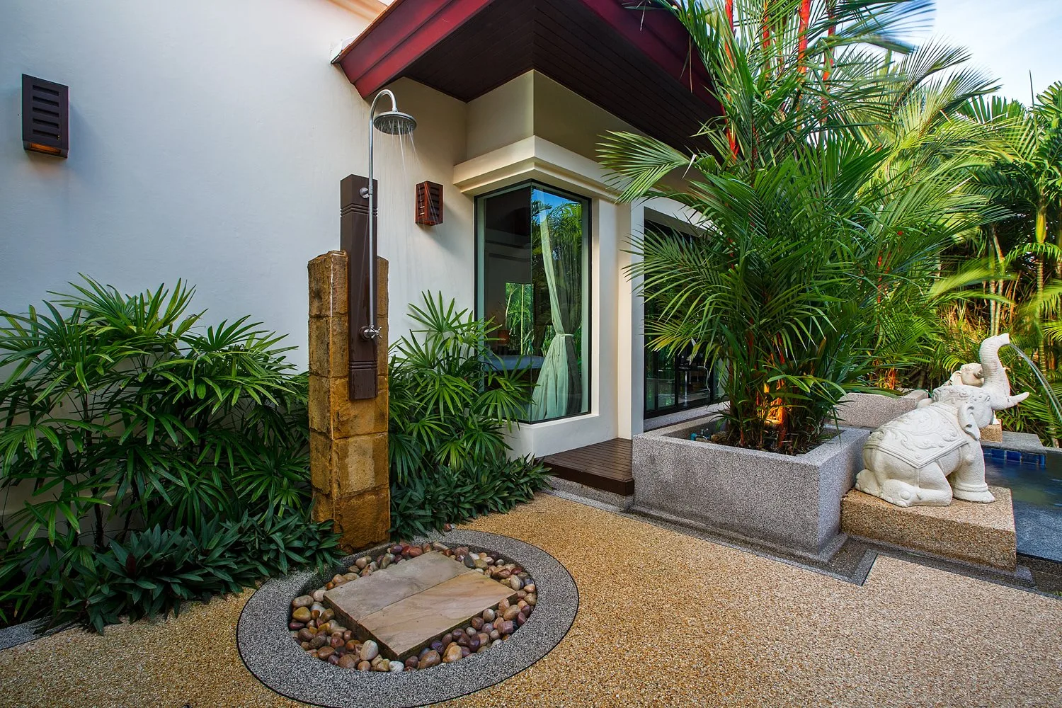 Property image - full photo 18