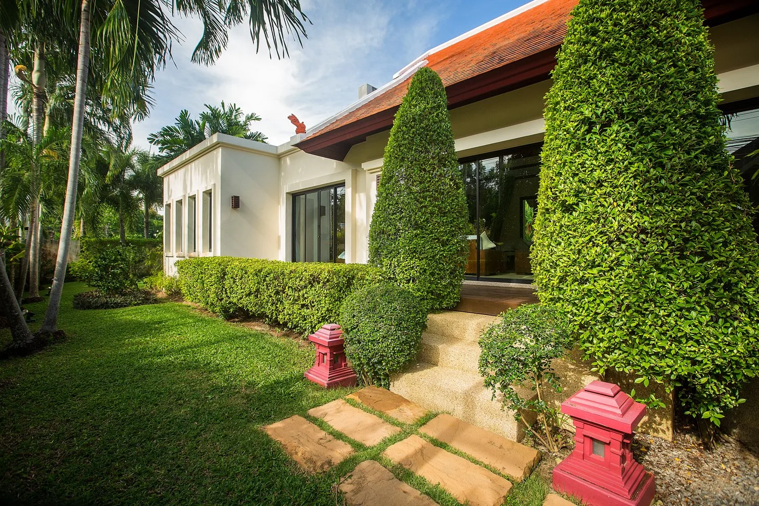 Property image - full photo 16