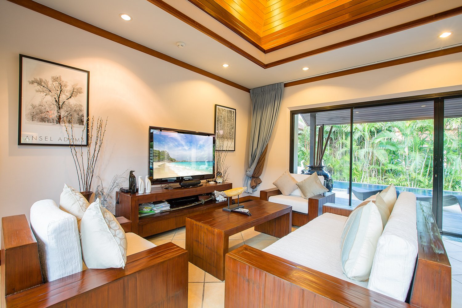 Property image - full photo 4