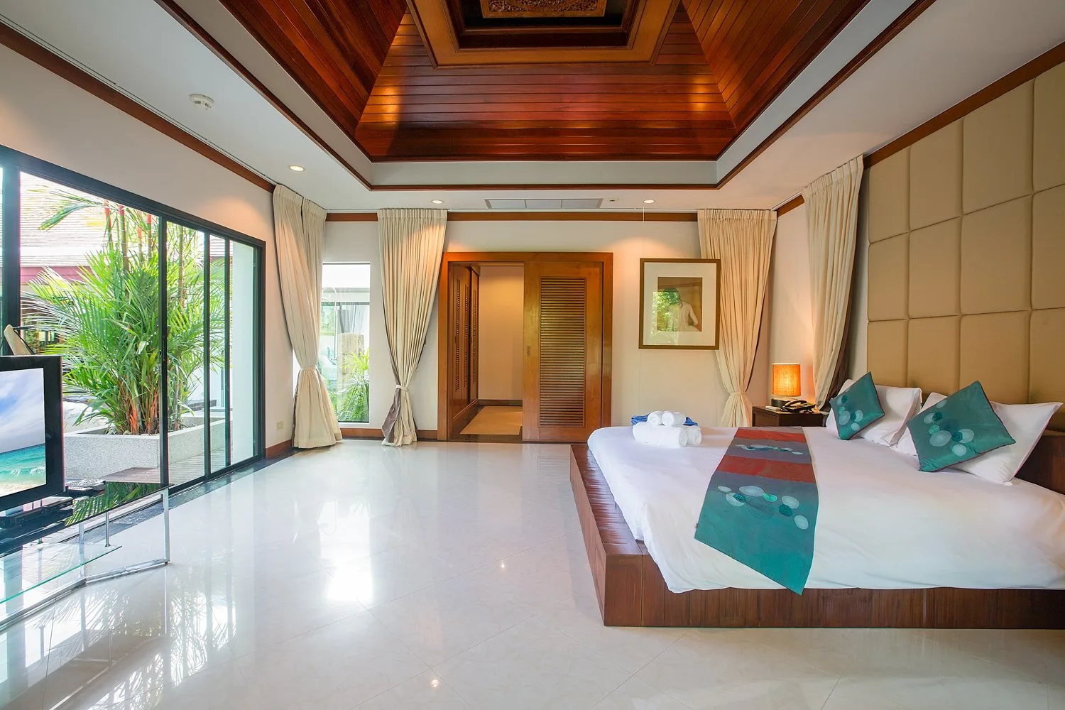 Property image - full photo 8