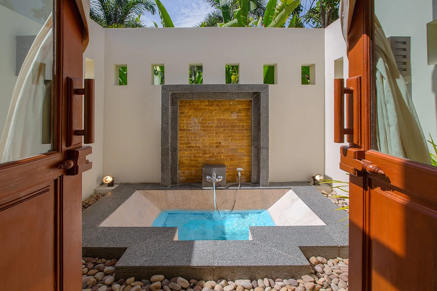 Property image - full photo 31