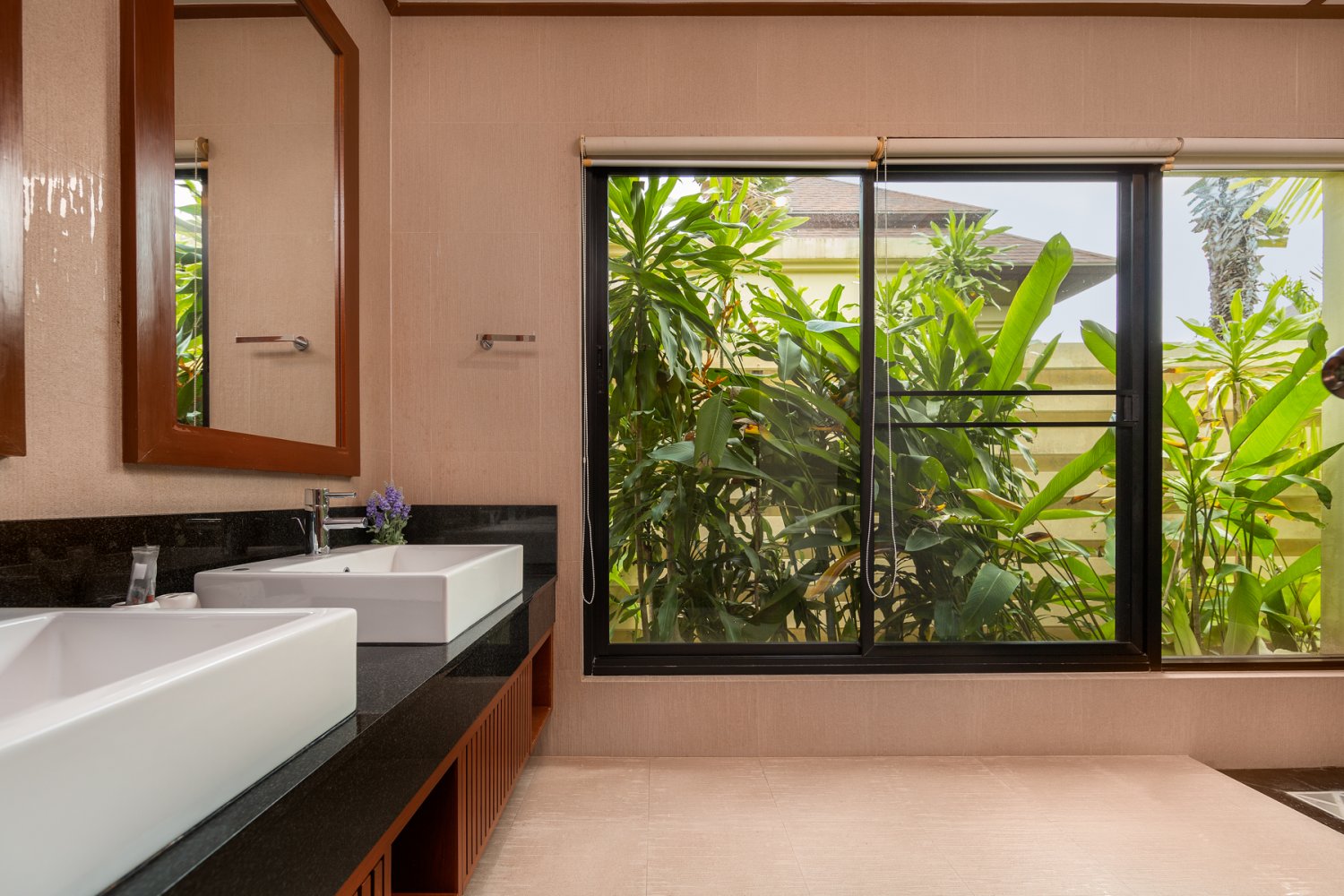 Property image - full photo 25