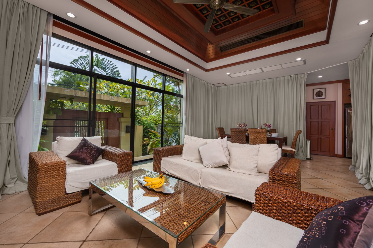 Property image - full photo 3