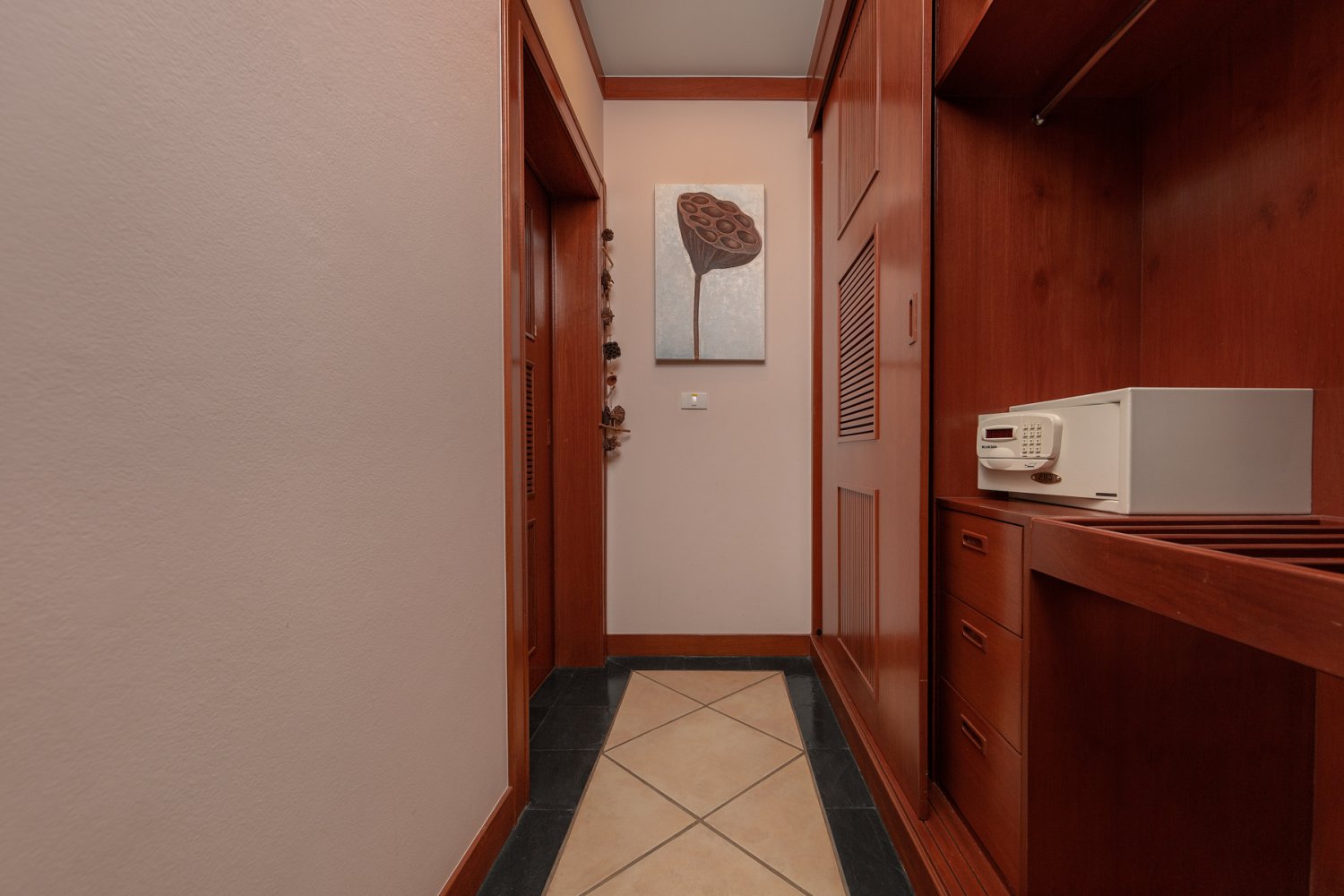 Property image - full photo 29