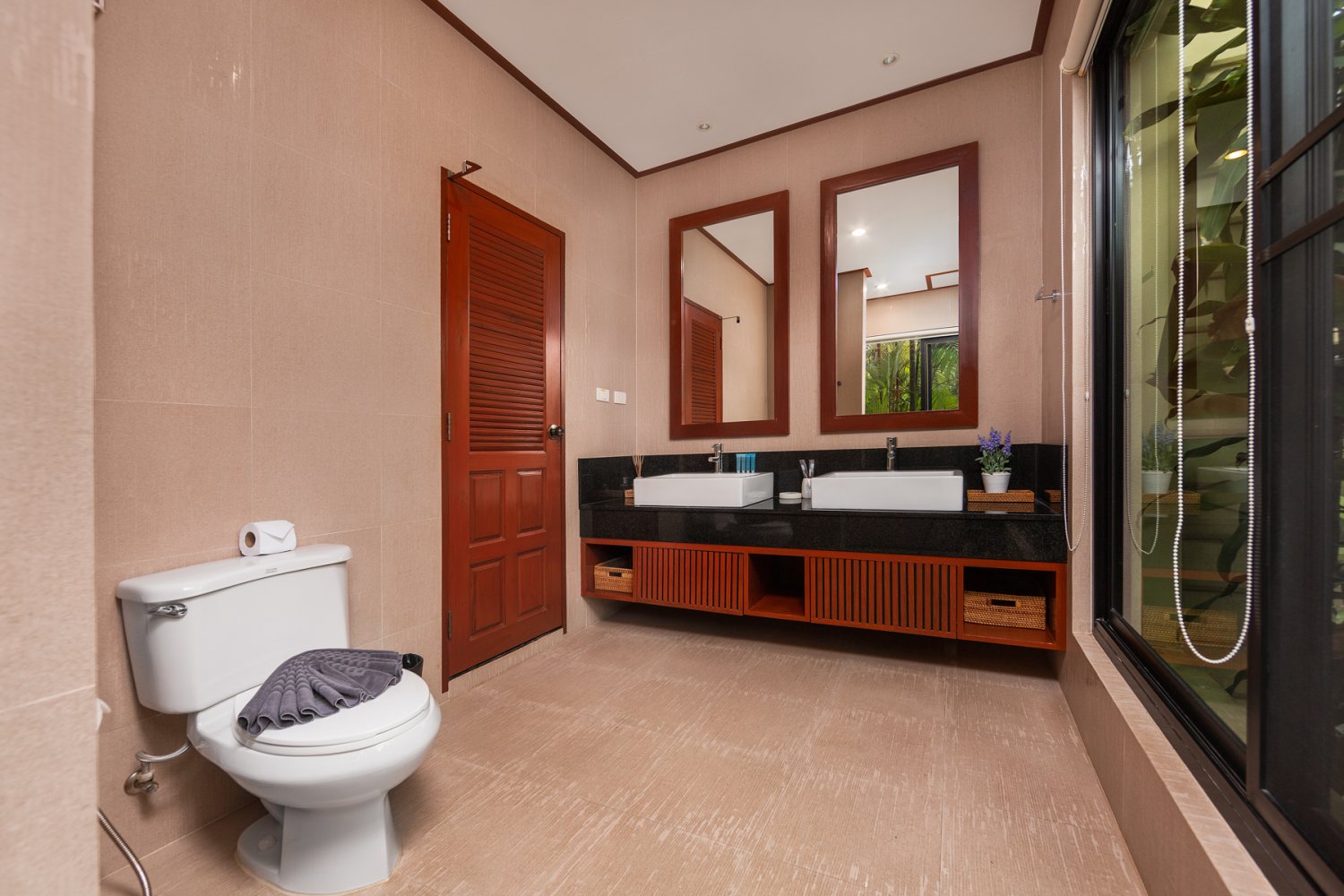 Property image - full photo 26