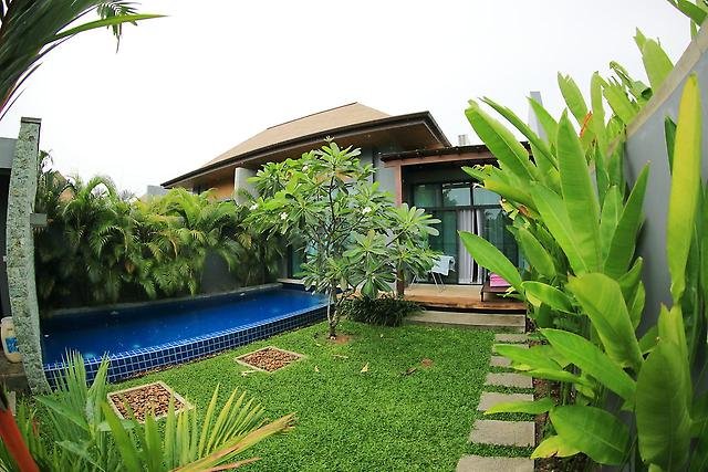 Property image - full photo 3
